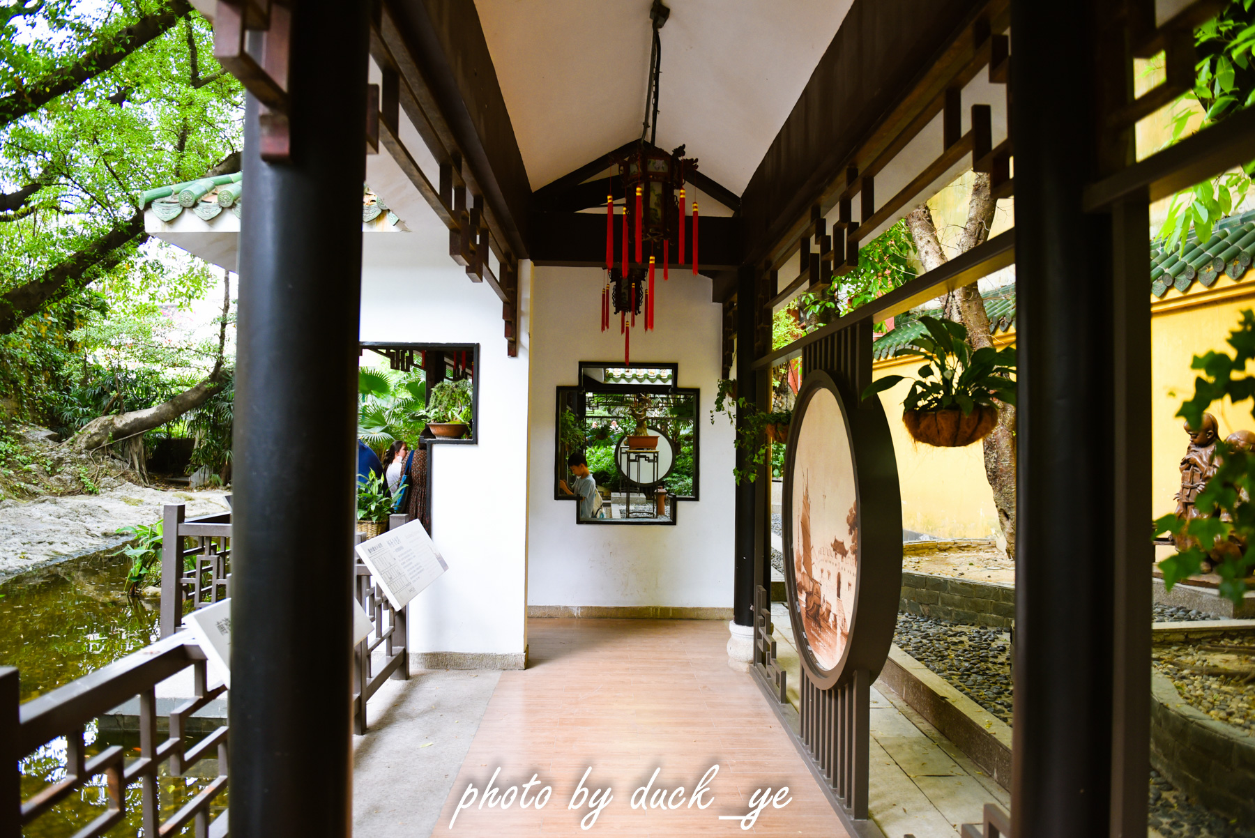 广州闹市古寺,广州闹市中的古建筑