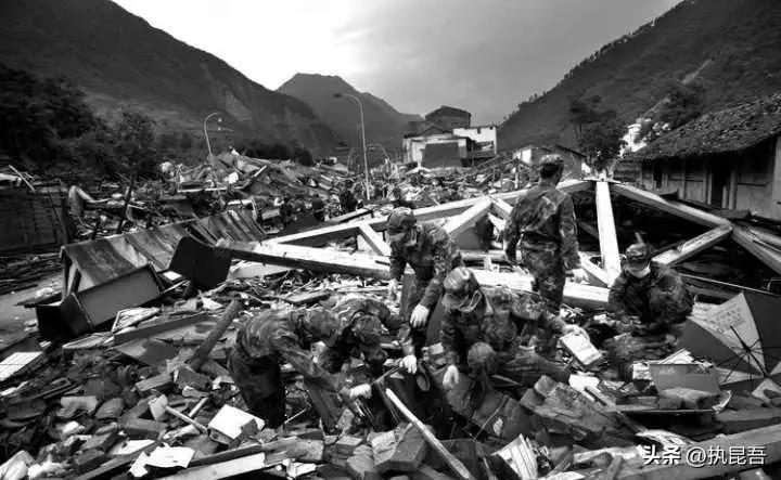 汶川地震留下来的神车,汶川地震博物馆幸存的神车
