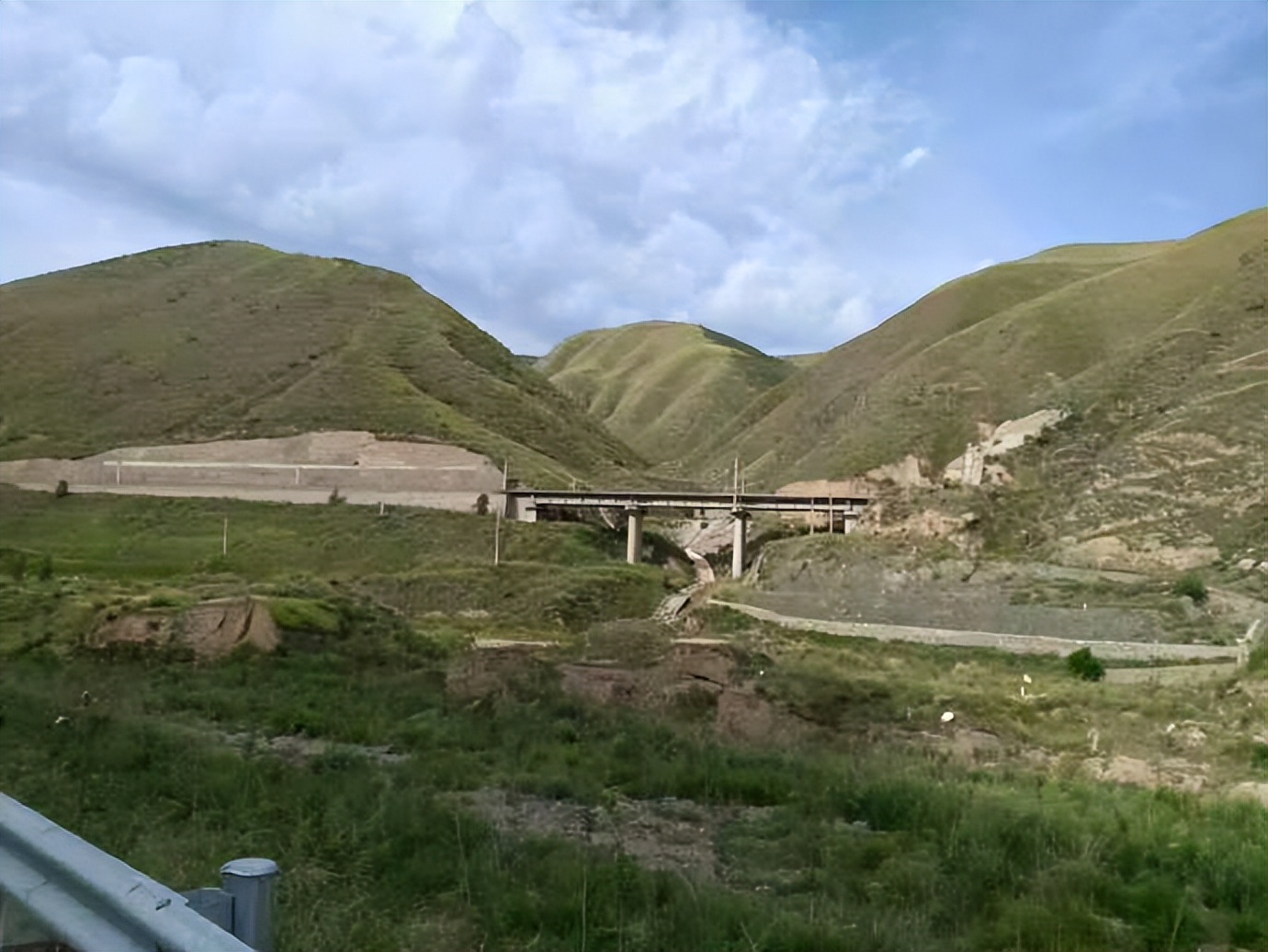 六千里路父与子，一路风尘一路歌---乌鲁木齐到成都骑行日记