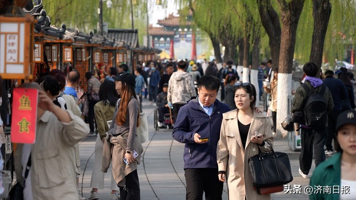 济南冬天曲水亭街旅游攻略,济南曲水亭街异域风情
