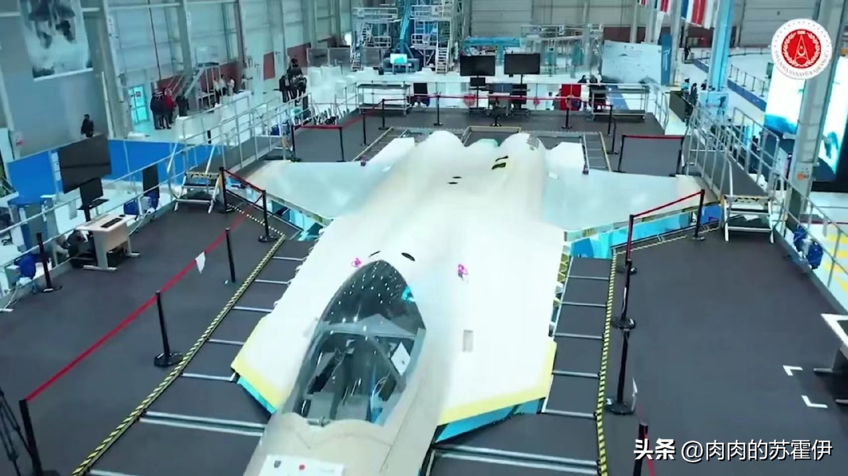 土耳其仿照歼20的无人机,歼20之后又一款五代机诞生