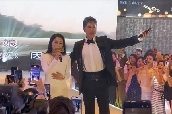 鏇剧粡鍚告瘨琚崟鏄庢槦,鐢锋槦鍚告瘨琚崟