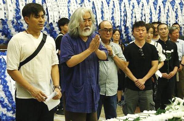 李连杰计春华对打视频,计春华打得过李连杰吗