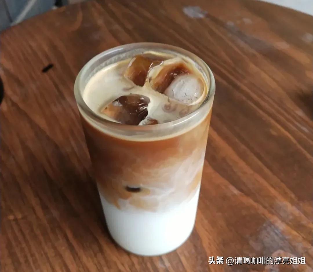 咖啡店常用的拿铁牛奶 (咖啡店用什么牛奶比较好)