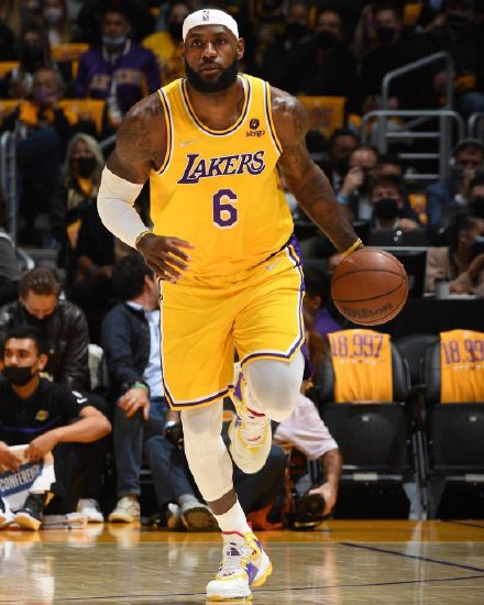 耐克lbj系列哪款好,耐克lbj全系列