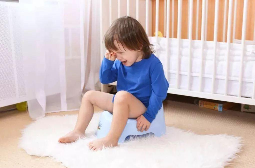 快三岁的宝宝怎么戒掉尿不湿,宝宝戒掉尿不湿可分“三步走”
