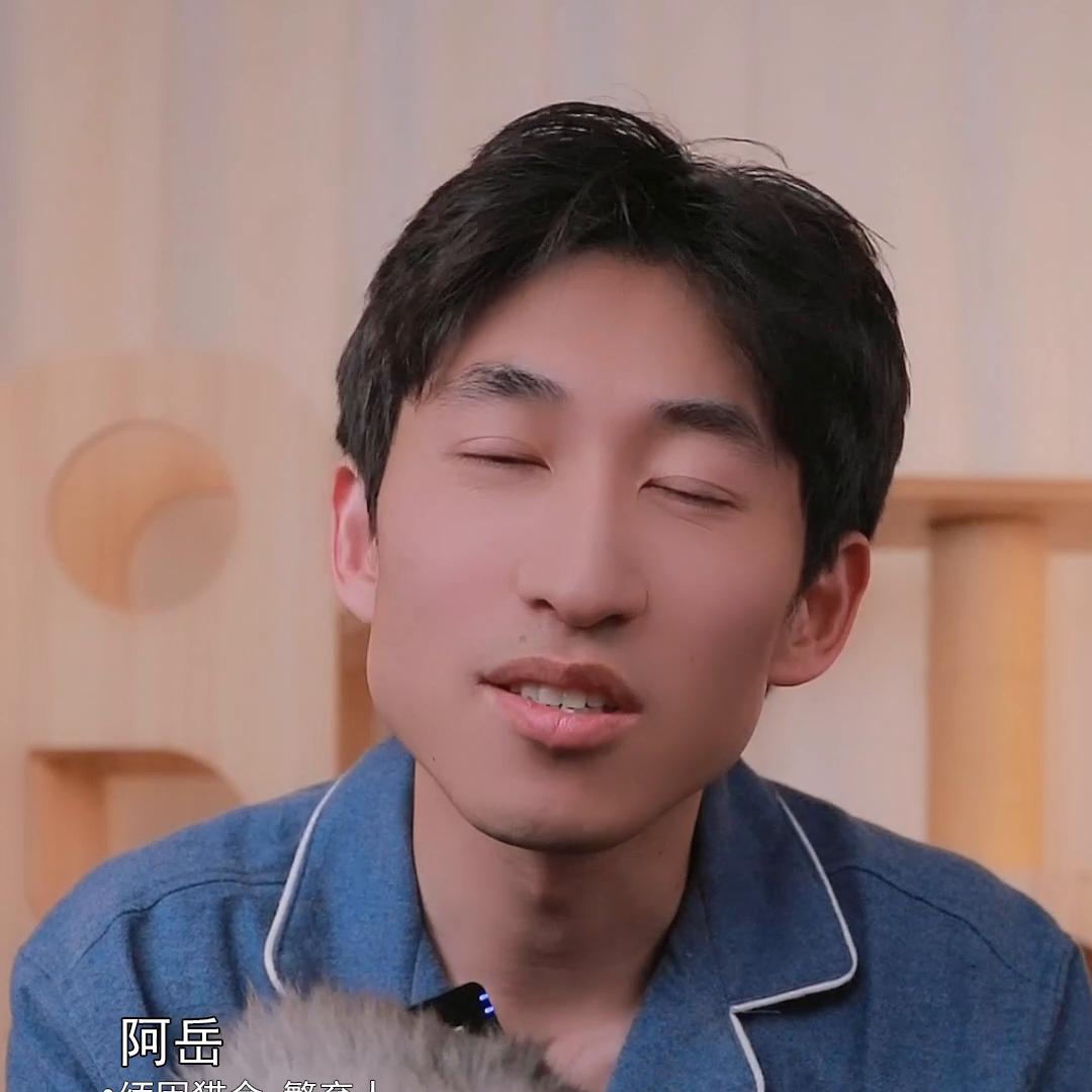 养缅因必备营养品,缅因猫家中常备药