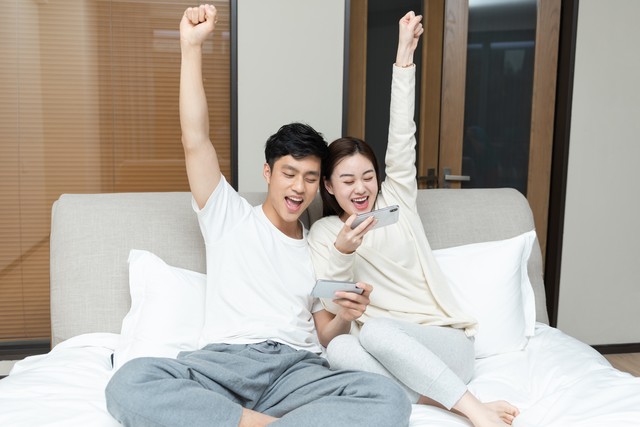 家里的避孕套男女由谁来买，我一个女人总觉得不好意思去买