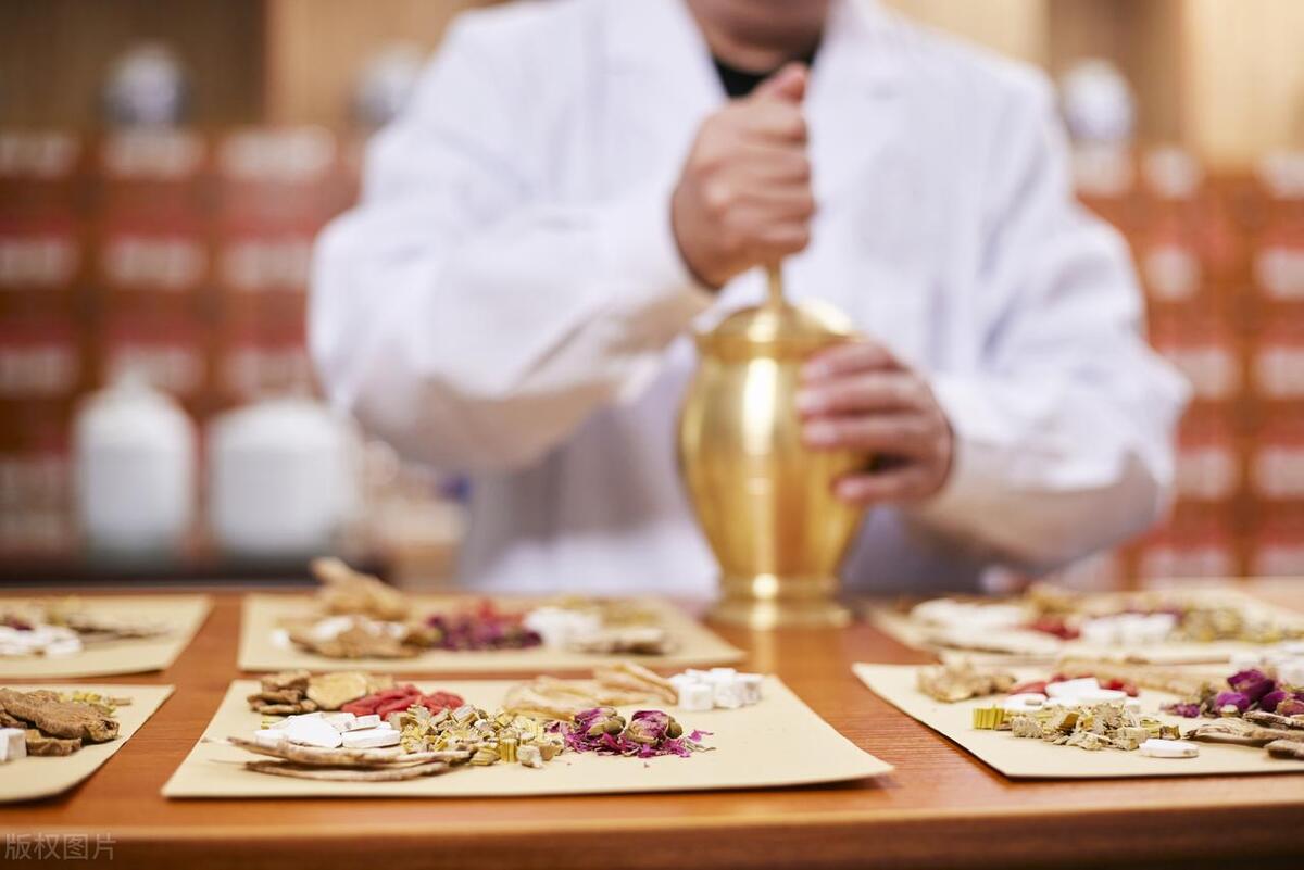 喝活血化瘀的中药能祛斑吗,中医治脸部淤血斑的案例