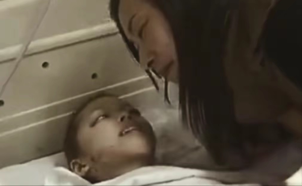 四川10岁怪病长蛆小女孩今年现状,少年患罕见怪病晚上死亡