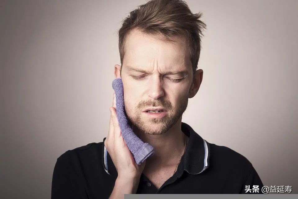 吃冷饮难受怎么缓解,吃冷饮激到嗓子了怎么办