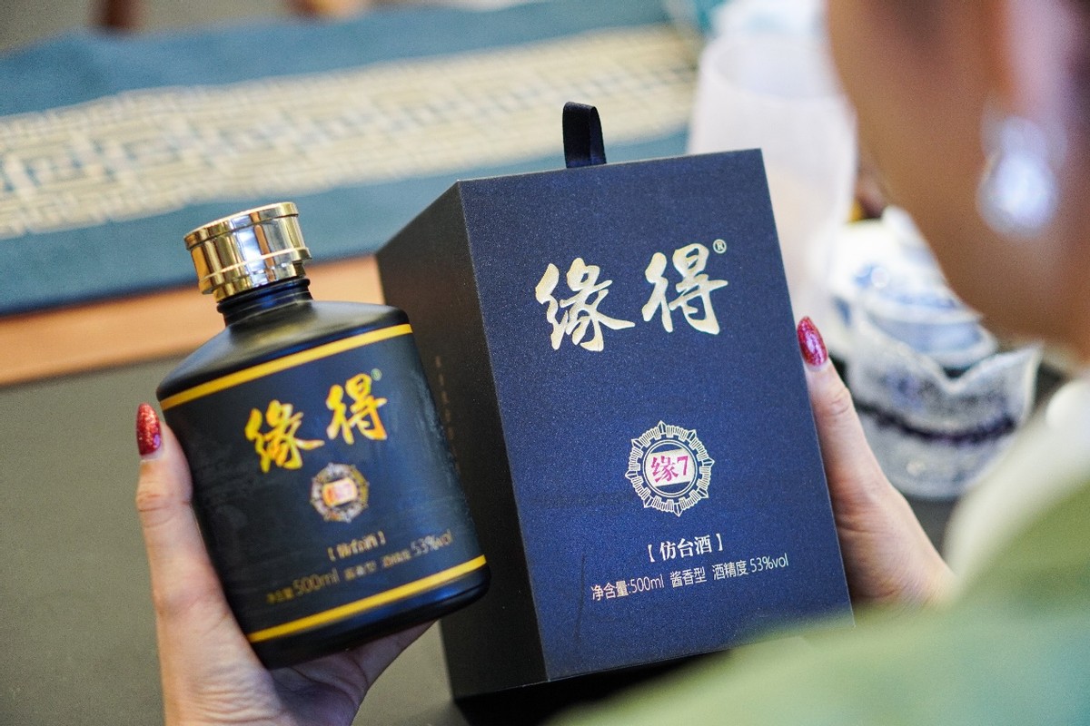 洋河酒蓝色经典和梦之蓝哪个好,洋河酒海之蓝天之蓝梦之蓝哪个贵