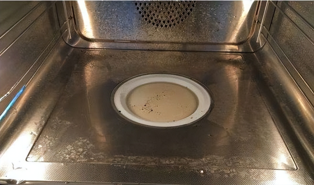 没有抽油烟的厨房,没有油烟管的油烟机