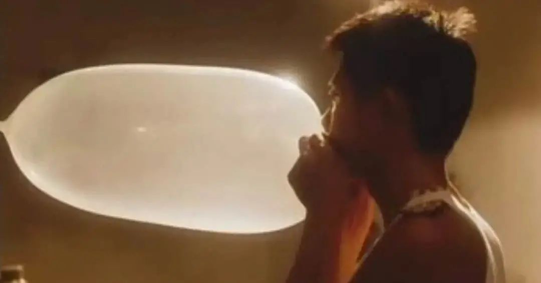 高三女孩：“因为流产，我被全校公开网暴了”