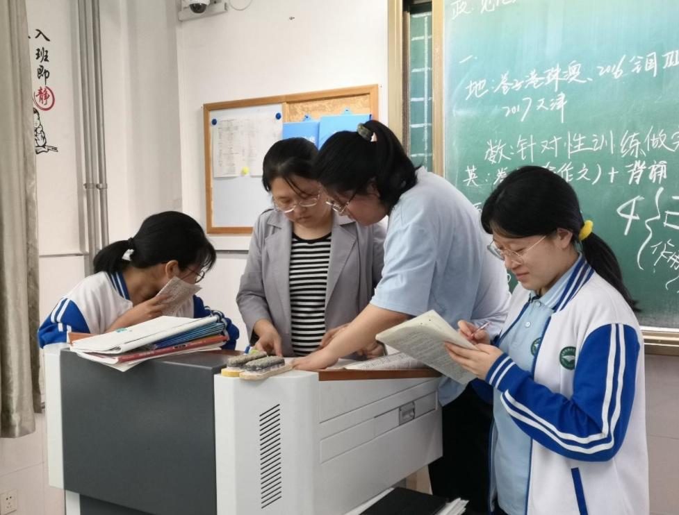 如何应对未来中小学教师过剩,如何破解中小学教师过剩