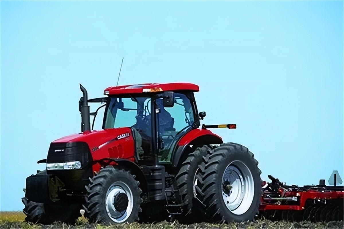 国产拖拉机的停滞与退步，马力疯长背后与国外拖拉机差距越拉越大