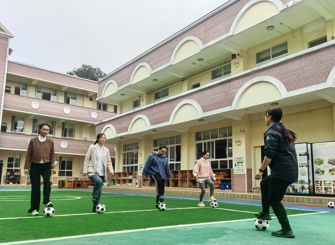 幼儿足球游戏课程培训,幼儿园足球游戏的开展与实施方案