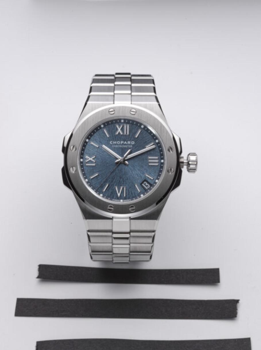 名表专柜一般都不给试戴,名表专卖店都买不到表