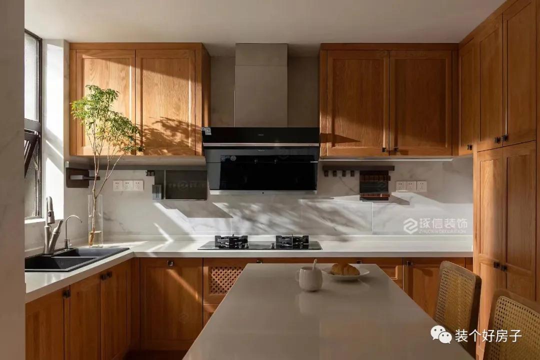 日本妹子把中式元素塞满屋，引全网调侃：您是被哪个东北人带大的