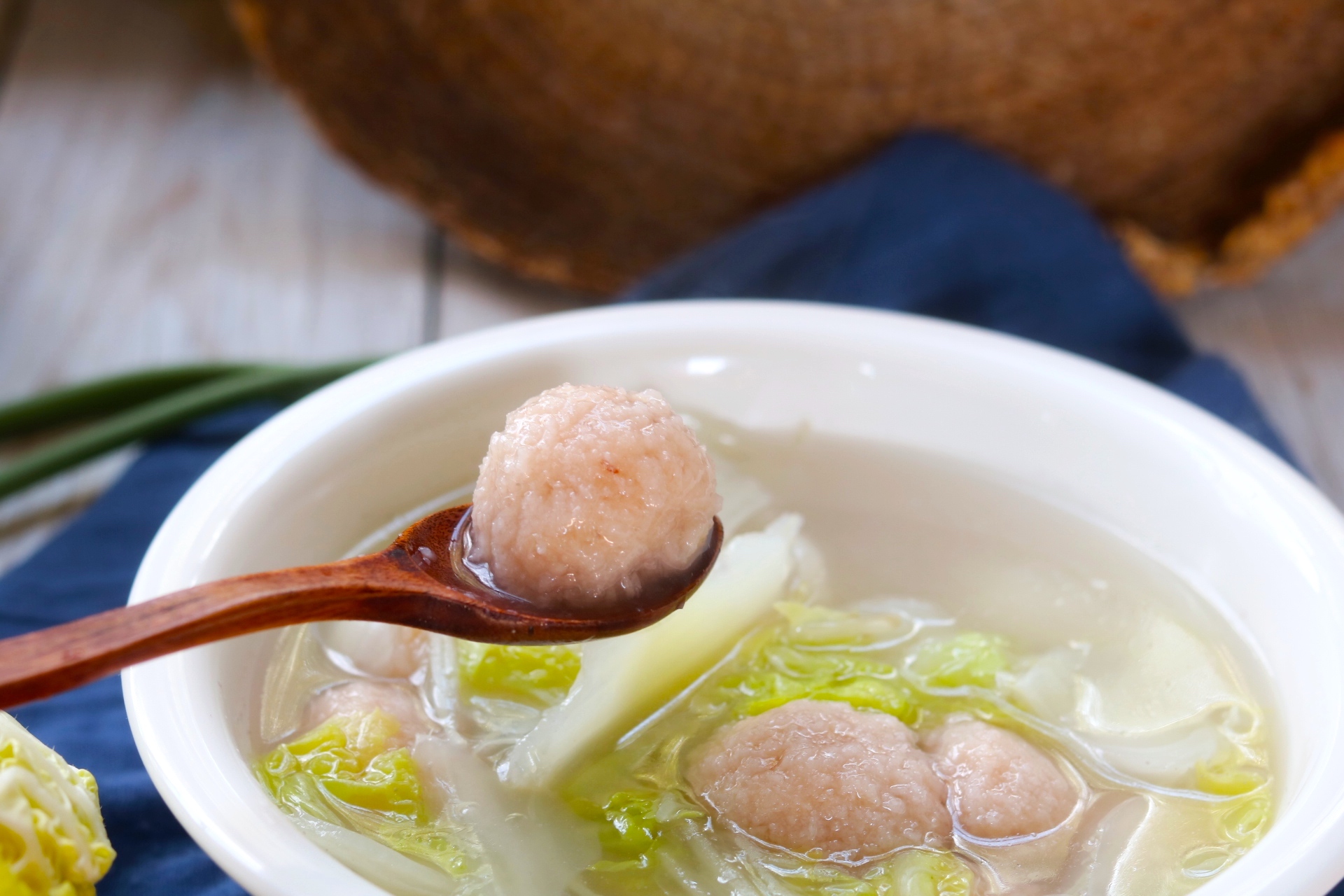 “入秋3碗汤，火气全散光”，“3碗汤”分别指啥？秋季记得多喝