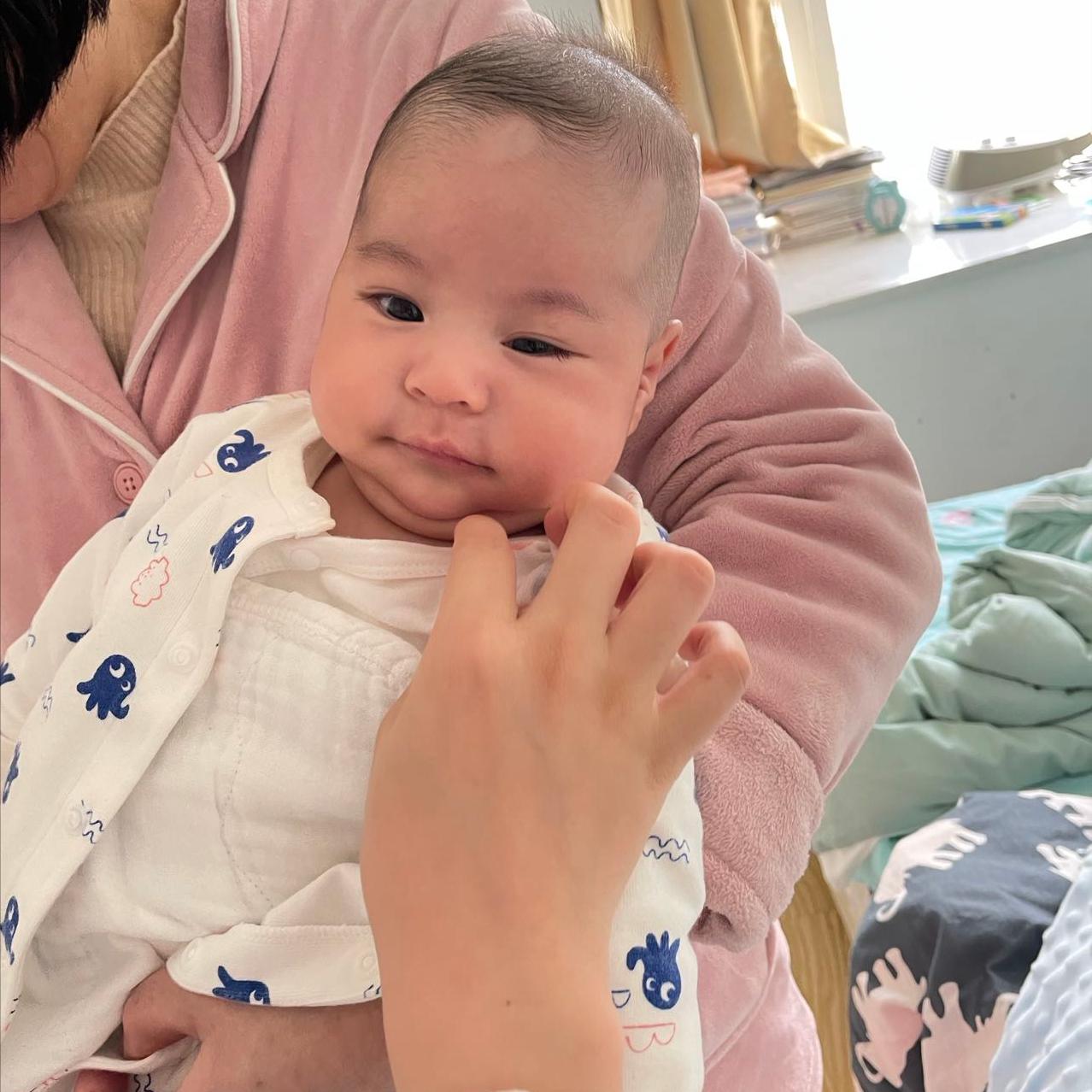 3个月宝宝发高烧反复怎么办,3个月婴儿第一次发烧怎么办