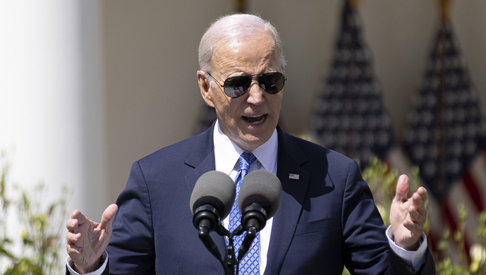 美军关岛基地在哪里,关岛的军事基地在哪