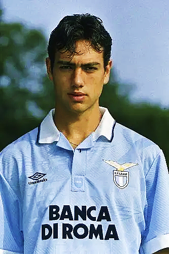 梦回足坛球星18岁！一堆偶像王子惊艳袭来，压轴圣世美颜众望所归