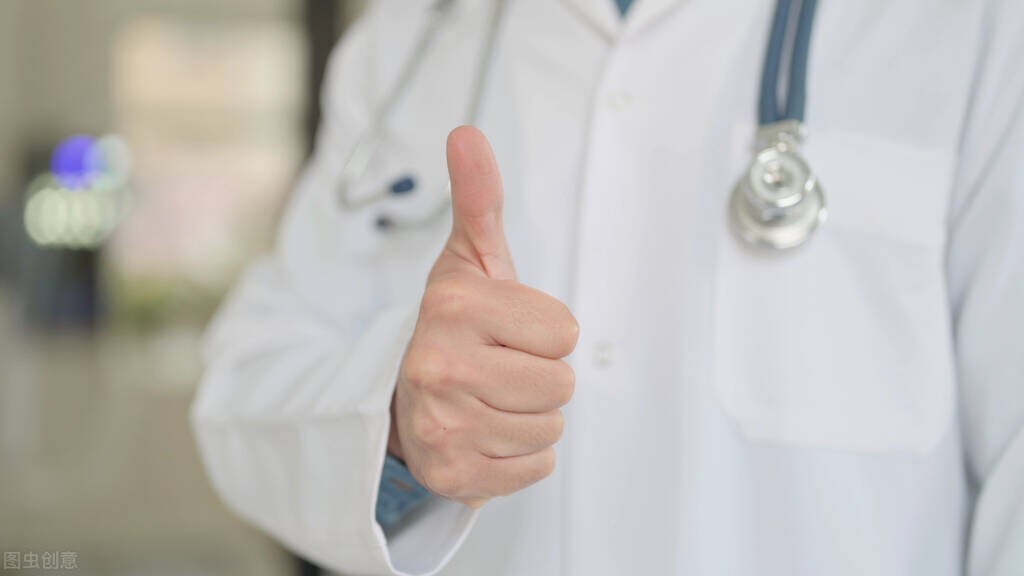 灰指甲和脚气有什么妙招,脚气引起灰指甲全过程