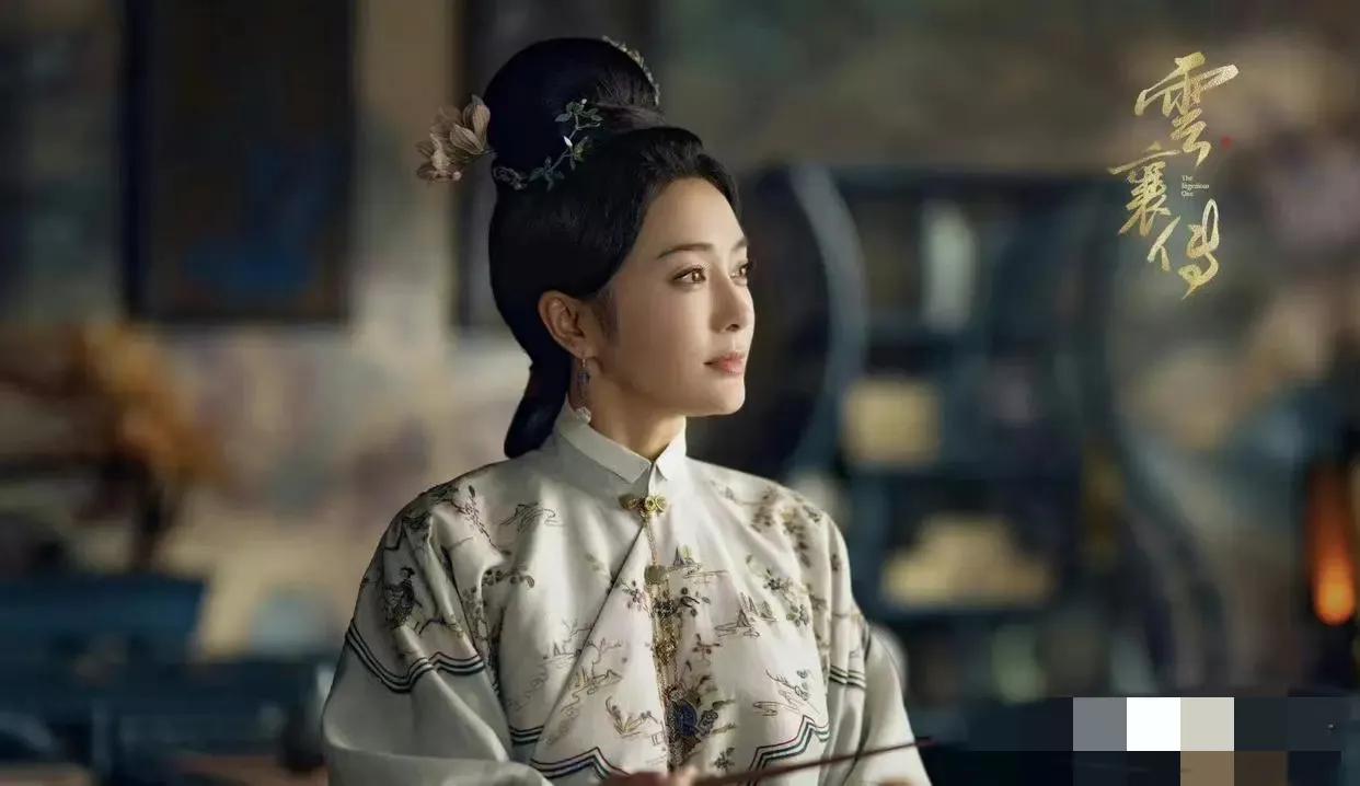 刘亦菲宋轶蓝色礼服,刘亦菲和宋轶谁更美