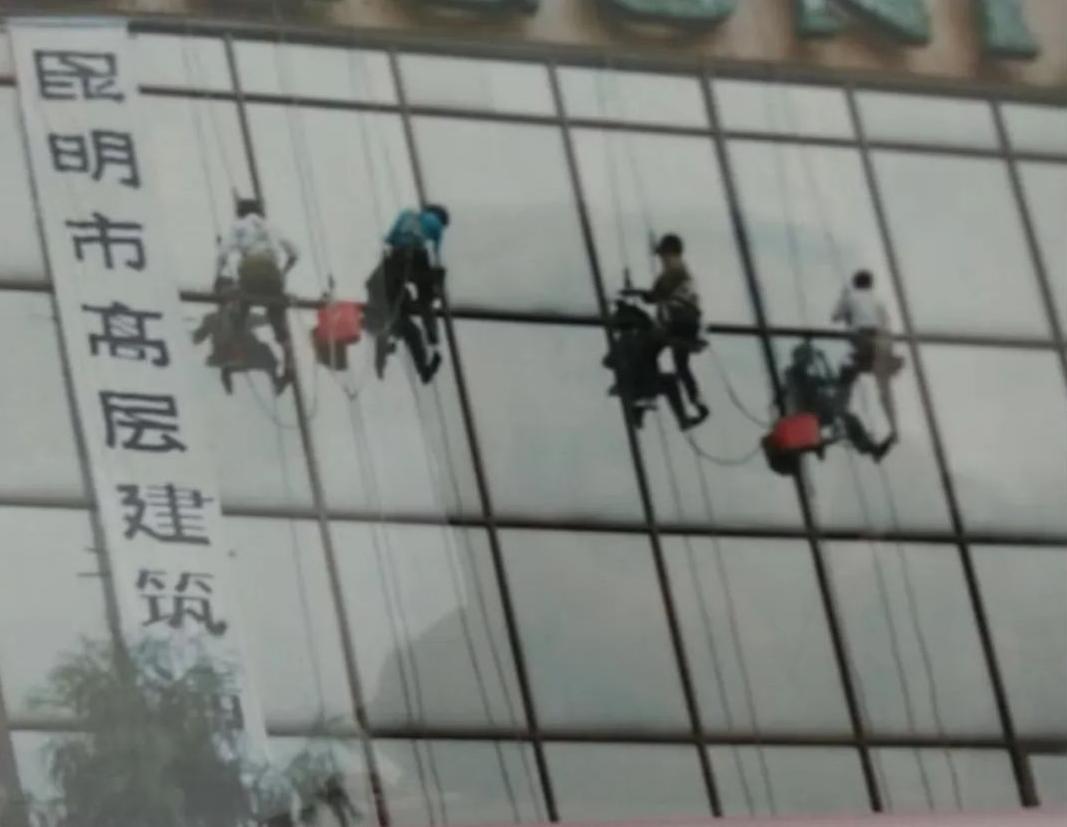 走过知青企业家——高层清洗第一人、知青当上傣族村长