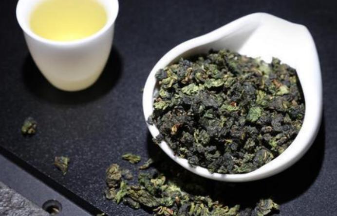 中年人喝茶有什么忌讳,老年人喝茶这8个禁忌最好要当心