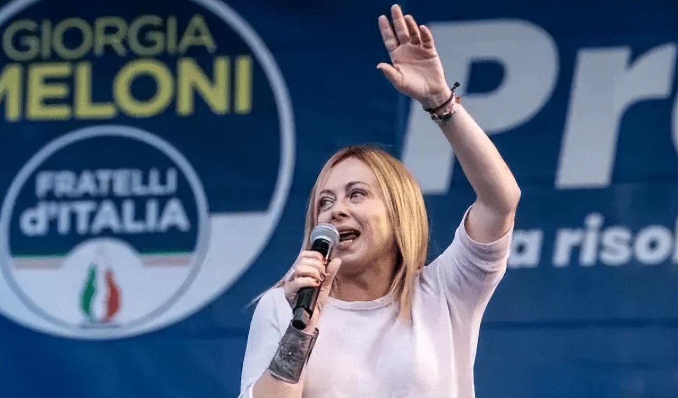 内讧了，法官员指责意大利总理“恶习难改”，意外长取消访法行程