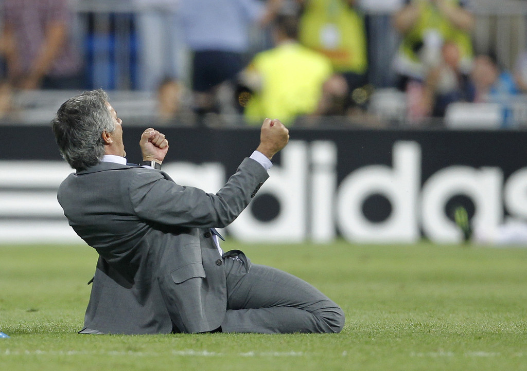 穆里尼奥炮轰裁判,穆里尼奥回应五场比赛