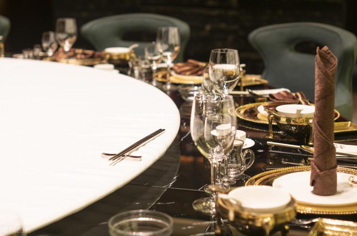 餐饮商铺未来投资趋势,餐饮小吃现状与前景