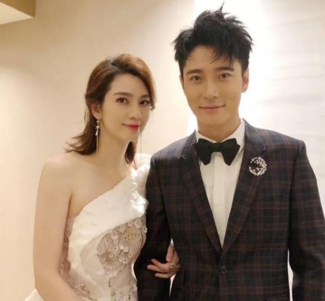 张丹峰洪欣风波后首次合体亮相,张丹峰怀柔拍戏