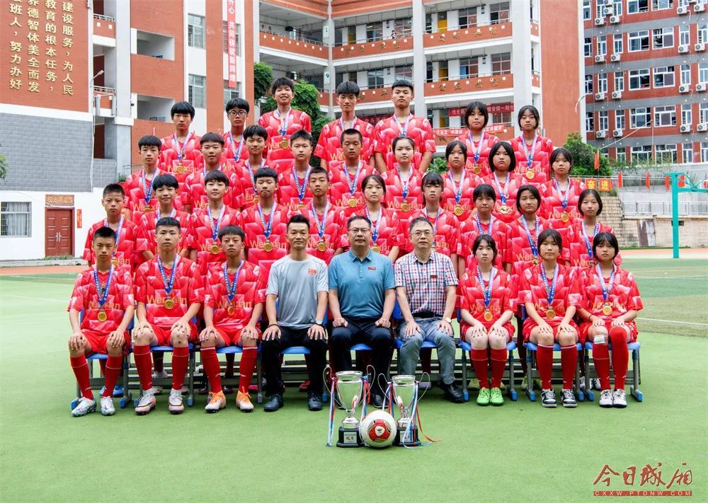 莆田百年白玉兰盛开,莆田花开花落