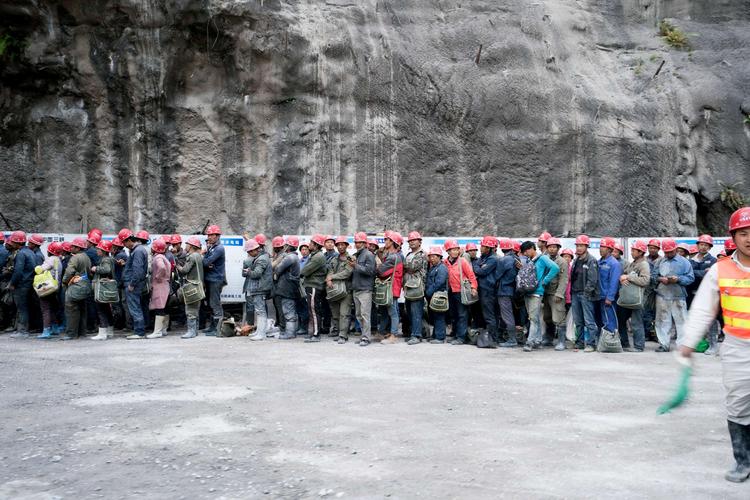 耗资1800亿白鹤滩超级水电站,耗资3200亿建造的白鹤滩水电站