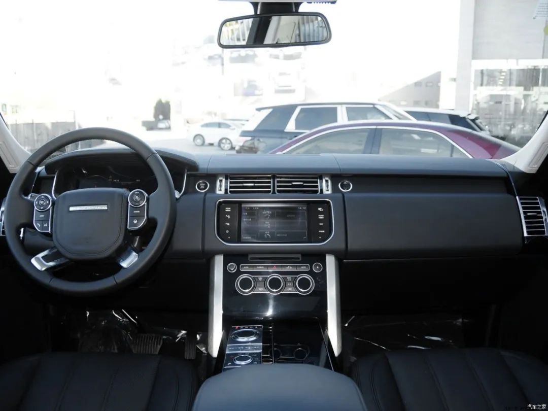 16年路虎揽胜行政中规7万km二手车,喜提二手19年路虎揽胜