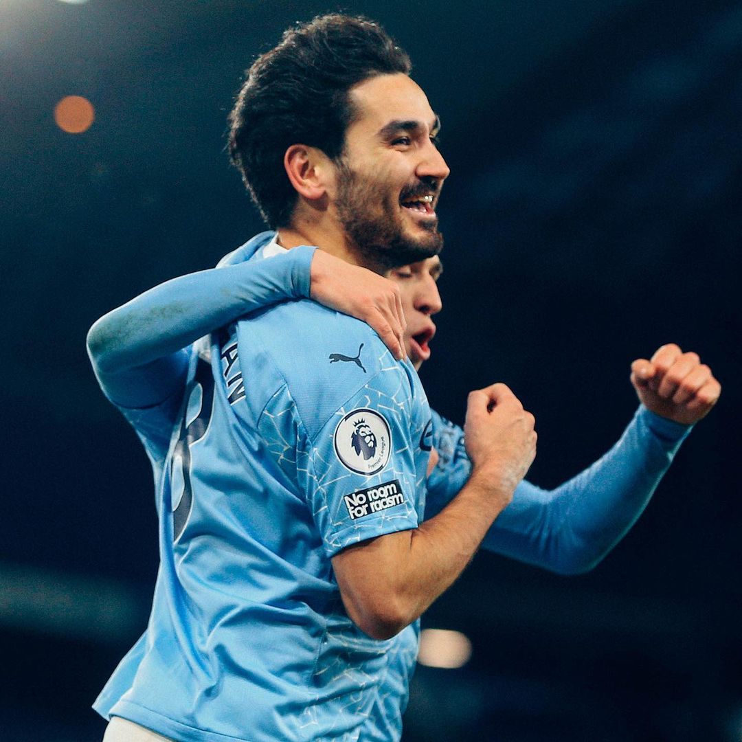 曼城的多库2球2助攻独造4球,曼城豪取9场不败狂进23球