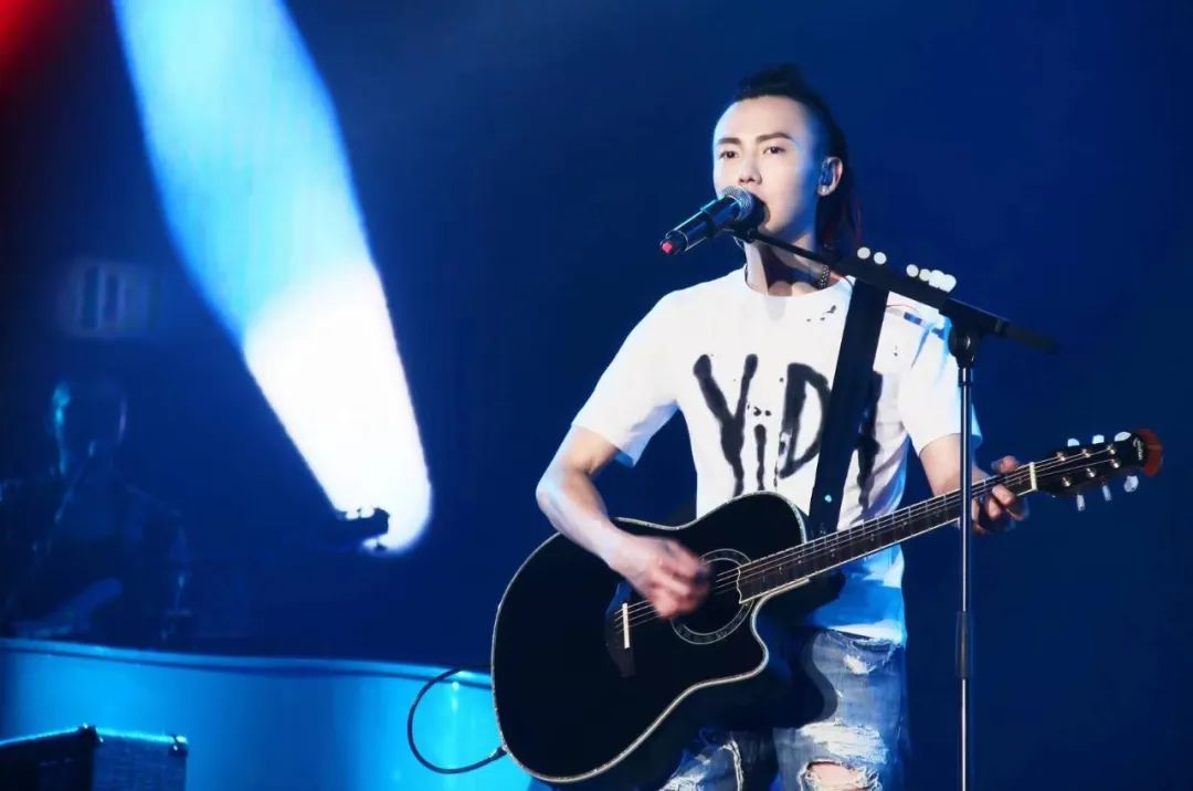 黄义达那女孩对我说男声完整版,黄义达那女孩对我说现场完整版