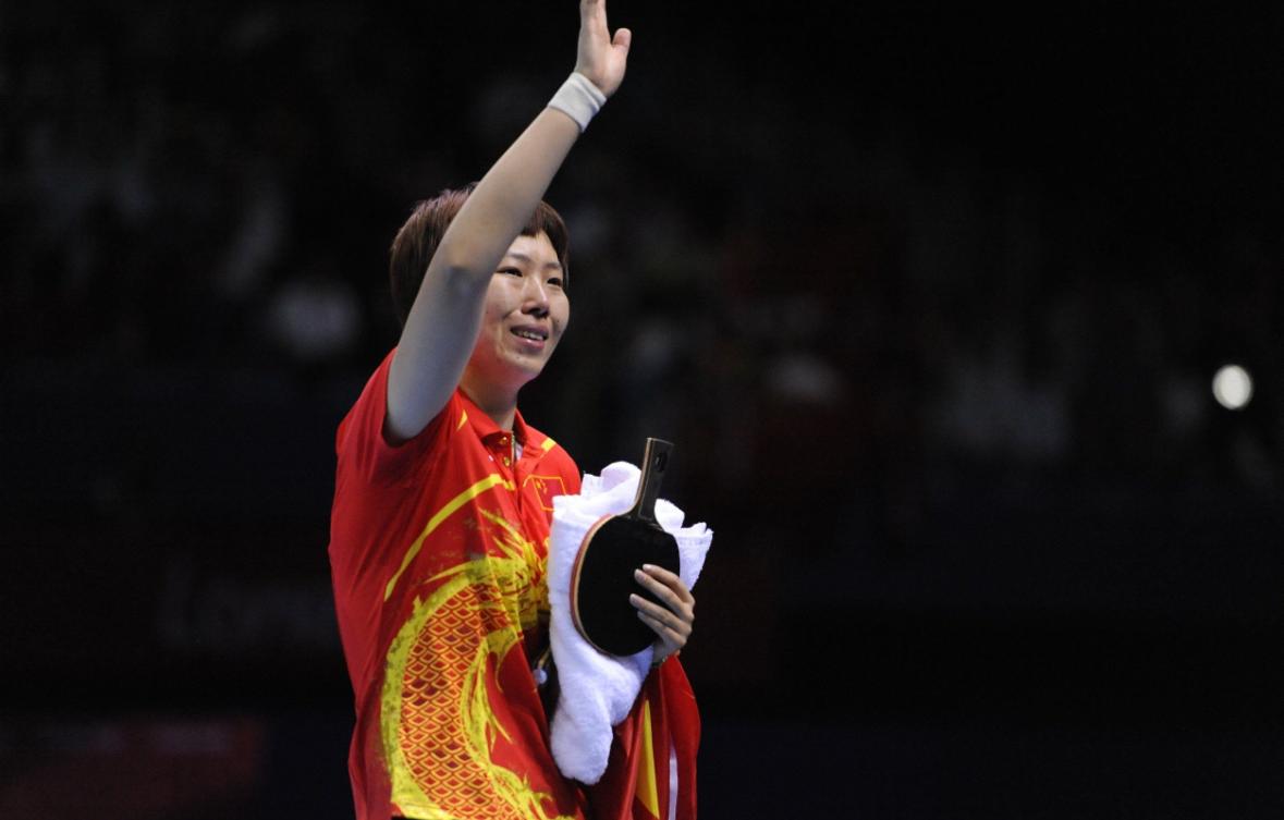 世界冠军李晓霞：花18年登顶大满贯，退役生2娃，与丈夫生活滋润