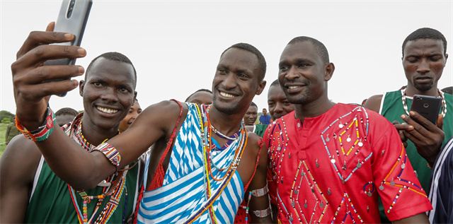 中国旧衣服出口非洲，1月销售1万吨！为何非洲人偏爱中国衣服？