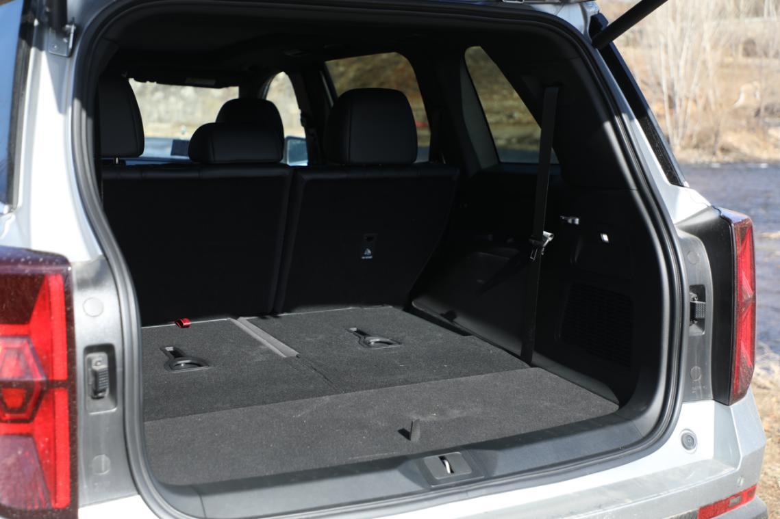 试驾广汽传祺新款GS8,试驾传祺GS8