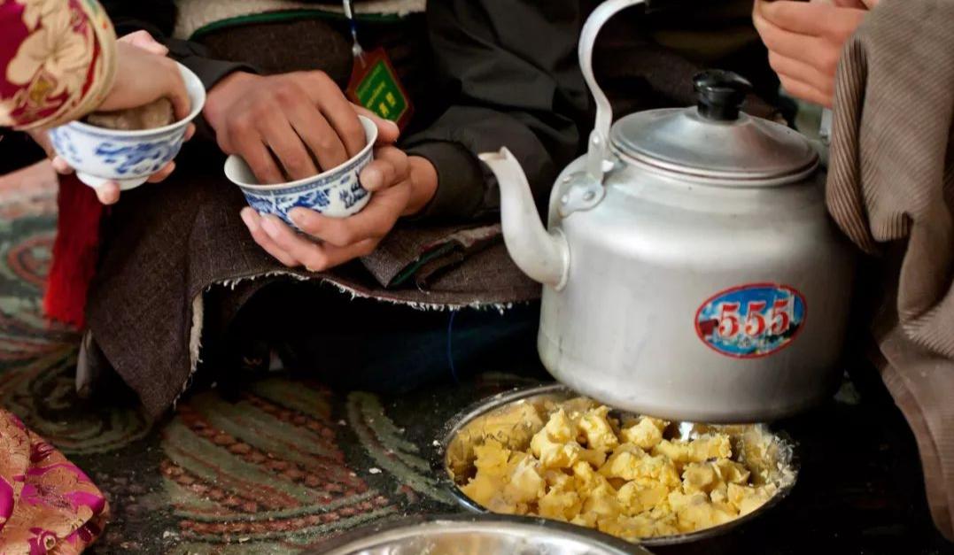 藏族吃的糌粑有几种颜色,藏族糌粑来历