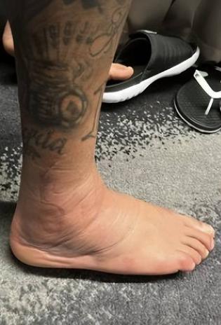 贫民窟里产凤凰，他们没有特供的海参，却成了顶级球星