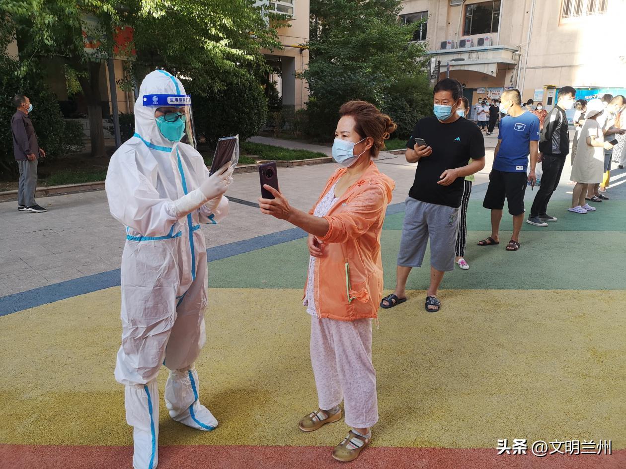 兰州抗疫感人案例,兰州抗击疫情的英雄故事