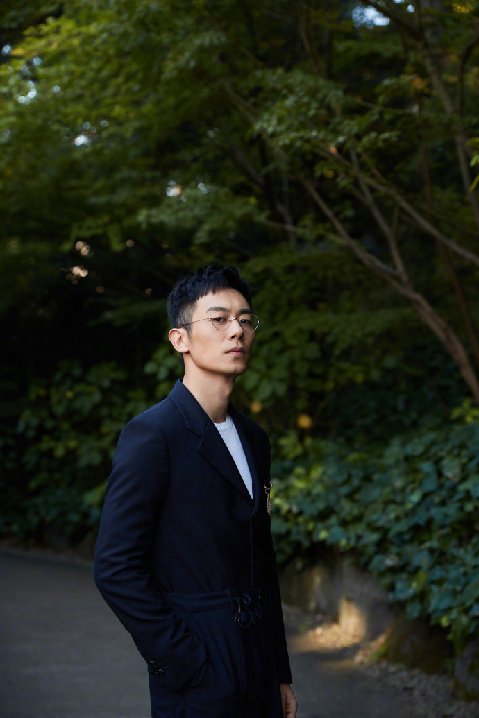 朱亚文:行走的荷尔蒙,男德天花板,他到底有什么魅力呢?