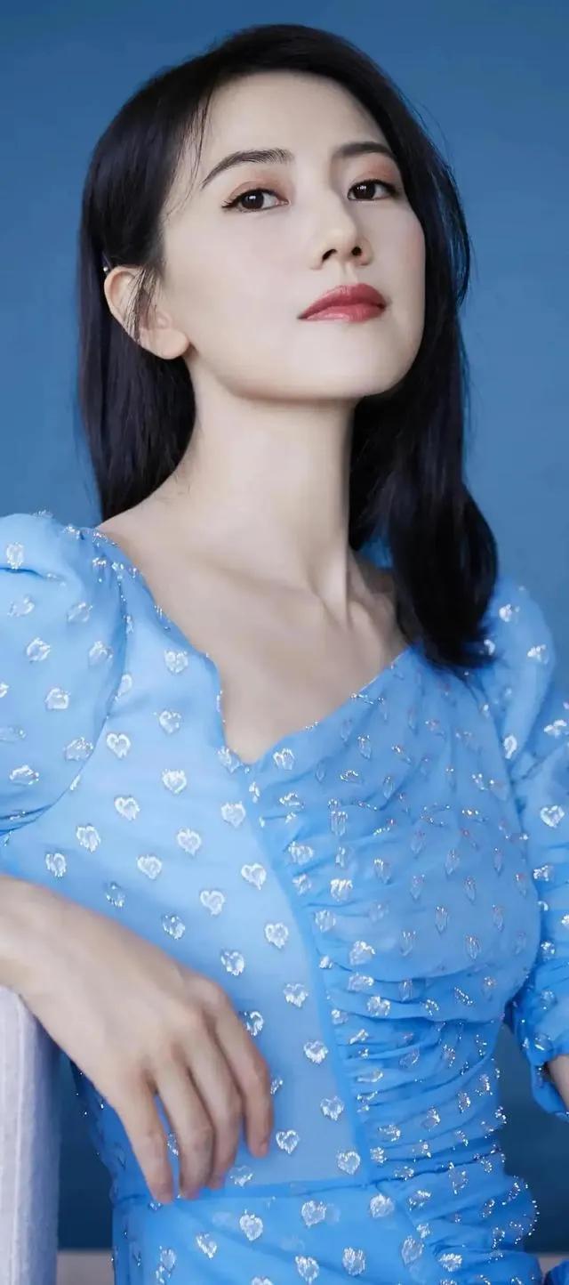 女星高圆圆赚了一个亿,国民女神高圆圆40岁生日