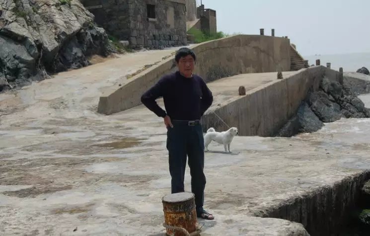 夫妻俩驻守黄海孤岛32年,江苏夫妻驻守黄海孤岛32年