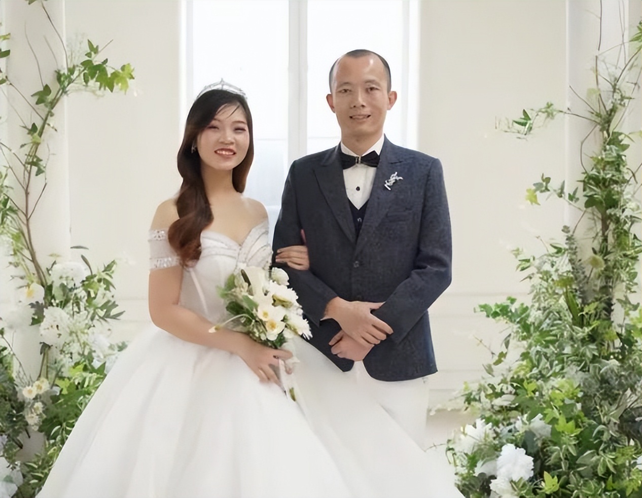 中国小伙娶越南新娘岳父岳母,越南帮岳父岳母建房子